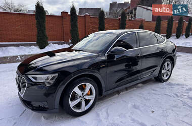 Позашляховик / Кросовер Audi e-tron 2023 в Хмельницькому