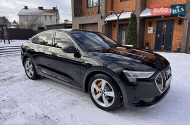 Позашляховик / Кросовер Audi e-tron 2023 в Хмельницькому