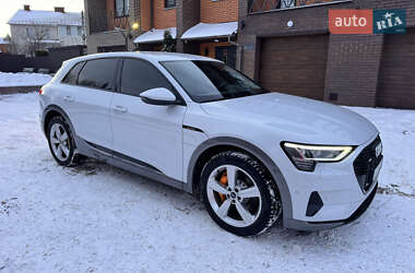 Позашляховик / Кросовер Audi e-tron 2022 в Хмельницькому