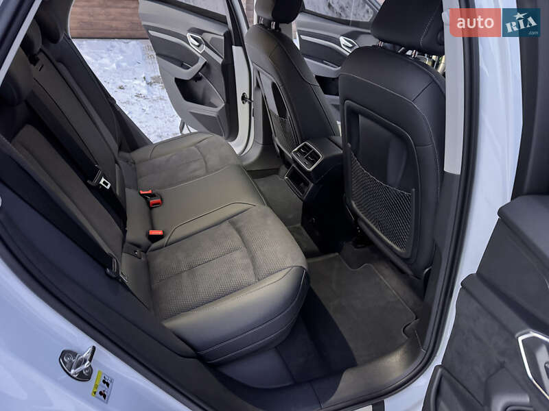 Позашляховик / Кросовер Audi e-tron 2022 в Хмельницькому фото 36 Позашляховик / Кросовер Audi e-tron 2022 в Хмельницькому