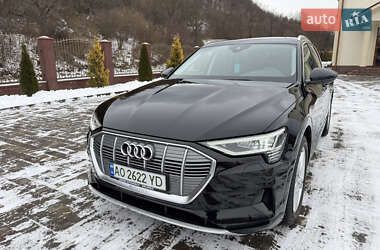 Внедорожник / Кроссовер Audi e-tron 2020 в Сваляве