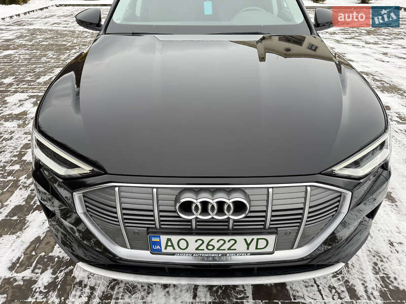 Внедорожник / Кроссовер Audi e-tron 2020 в Сваляве фото 14 Внедорожник / Кроссовер Audi e-tron 2020 в Сваляве