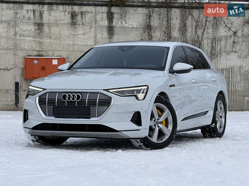 Внедорожник / Кроссовер Audi e-tron 2021 в Ровно