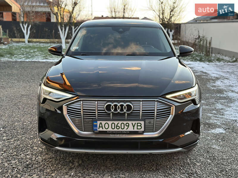 Внедорожник / Кроссовер Audi e-tron 2020 в Ужгороде