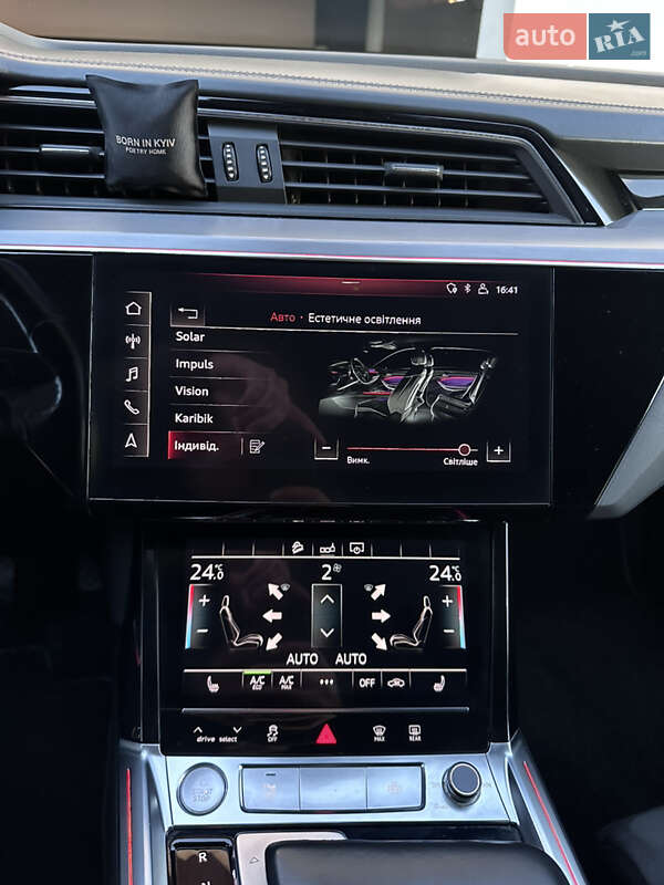 Внедорожник / Кроссовер Audi e-tron 2020 в Ужгороде