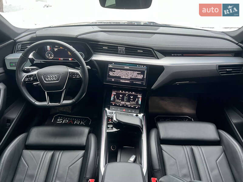 Внедорожник / Кроссовер Audi e-tron 2022 в Днепре