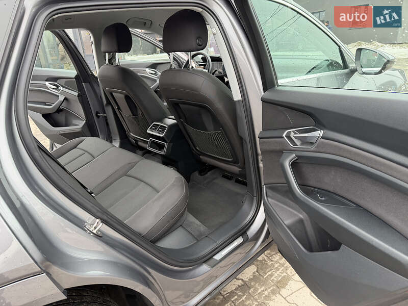 Позашляховик / Кросовер Audi e-tron 2020 в Калуші фото 19 Позашляховик / Кросовер Audi e-tron 2020 в Калуші