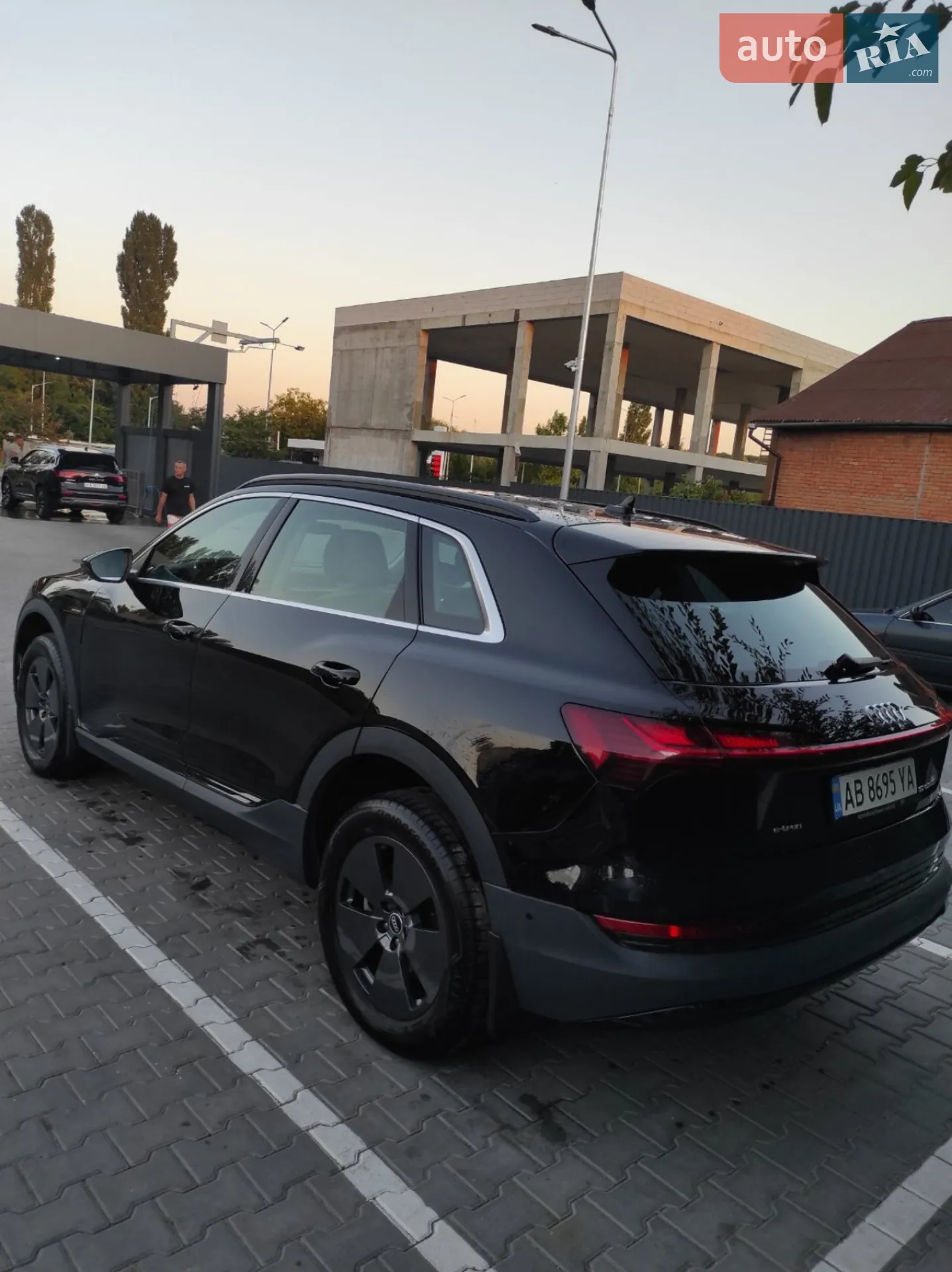 2021 Audi e-tron - мініатюра 5