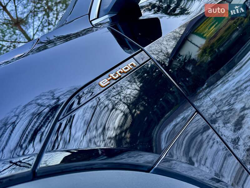 Позашляховик / Кросовер Audi e-tron 2020 в Дрогобичі