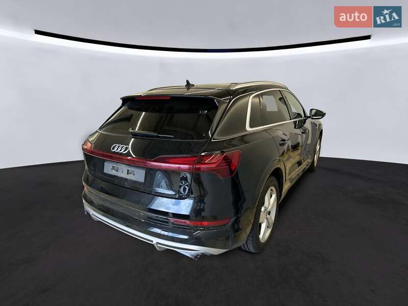 Внедорожник / Кроссовер Audi e-tron 2022 в Киеве фото 9 Внедорожник / Кроссовер Audi e-tron 2022 в Киеве