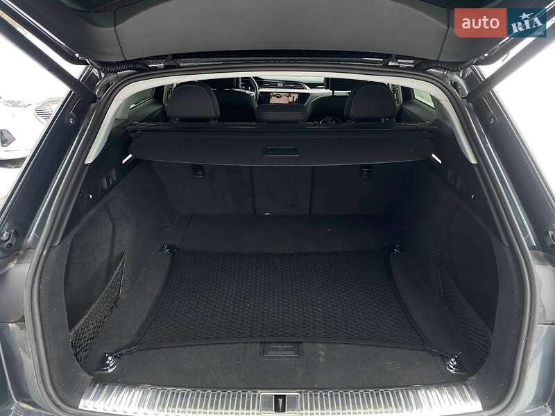 Позашляховик / Кросовер Audi e-tron 2020 в Львові фото 29 Позашляховик / Кросовер Audi e-tron 2020 в Львові