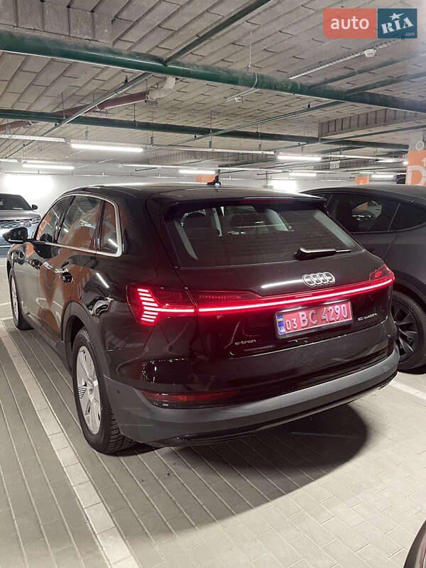 Внедорожник / Кроссовер Audi e-tron 2020 в Киеве