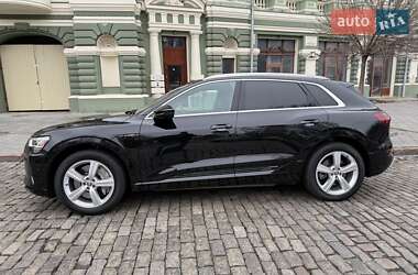 Позашляховик / Кросовер Audi e-tron 2019 в Одесі