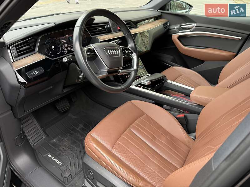 Внедорожник / Кроссовер Audi e-tron 2019 в Одессе