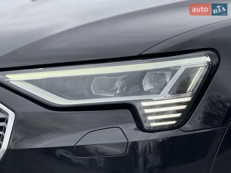 Внедорожник / Кроссовер Audi e-tron 2019 в Дрогобыче фото 7 Внедорожник / Кроссовер Audi e-tron 2019 в Дрогобыче