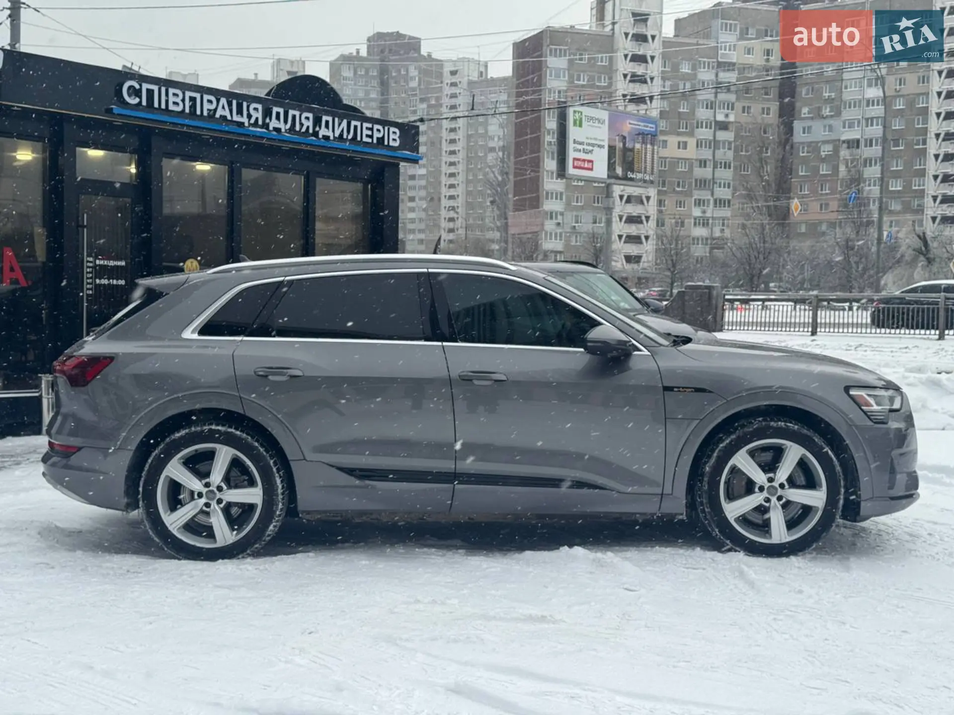 2019 Audi e-tron - мініатюра 10