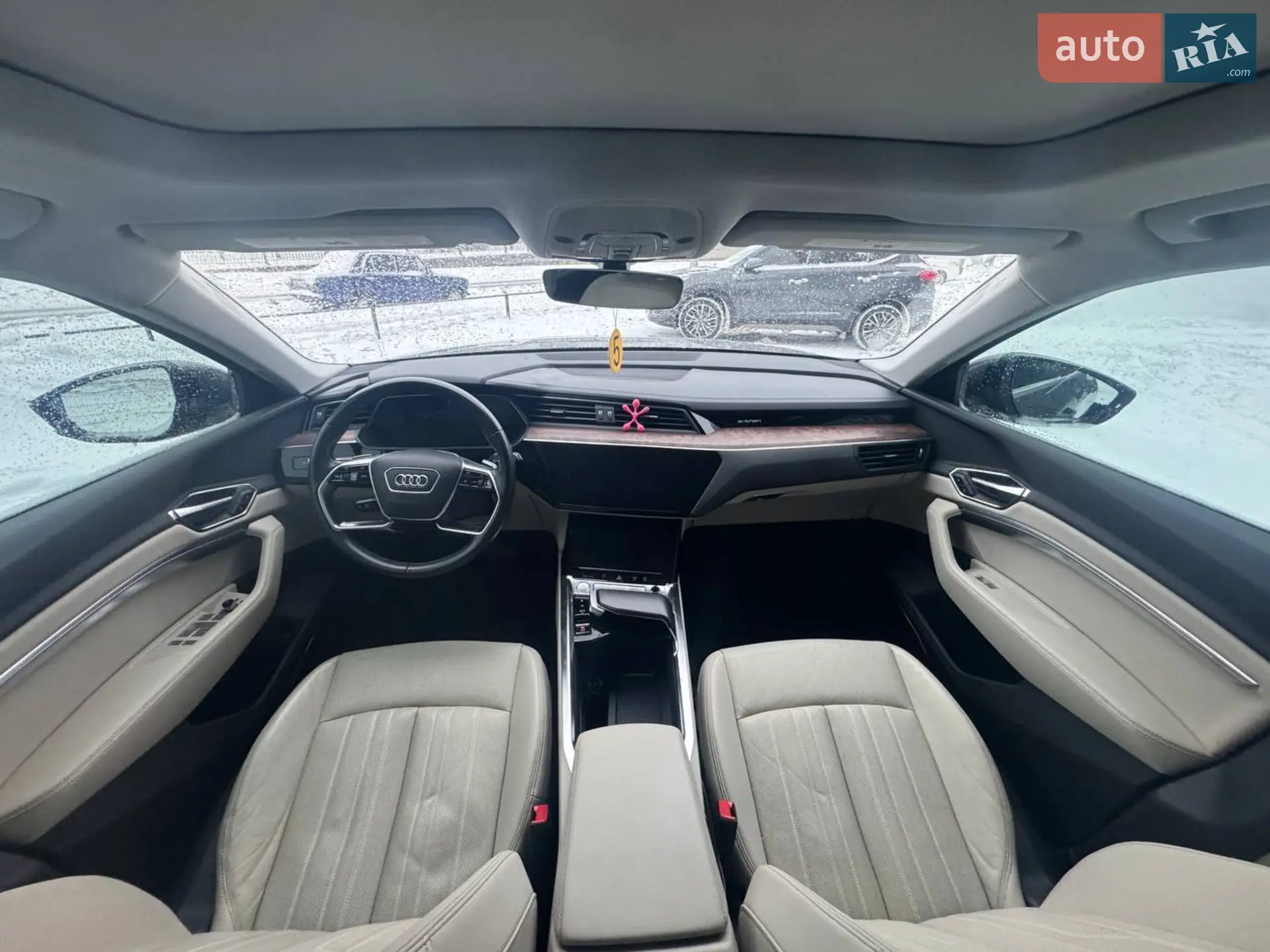 2019 Audi e-tron - мініатюра 21