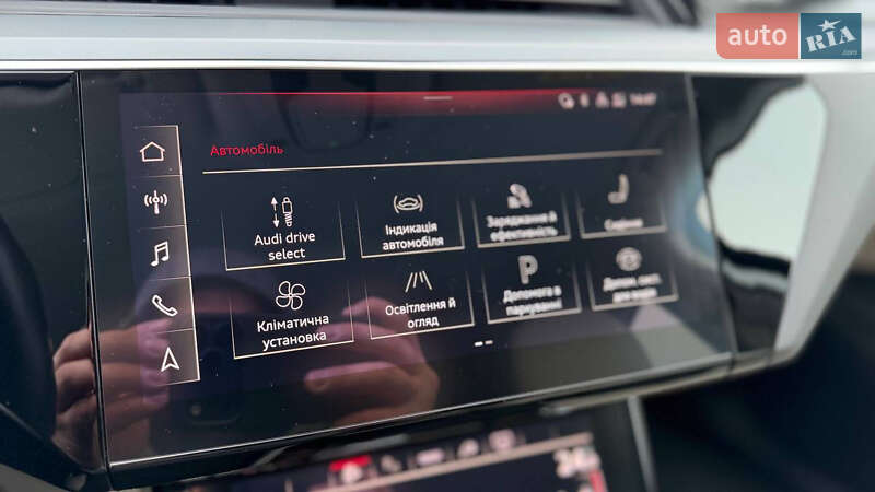 Внедорожник / Кроссовер Audi e-tron 2021 в Виннице фото 37 Внедорожник / Кроссовер Audi e-tron 2021 в Виннице