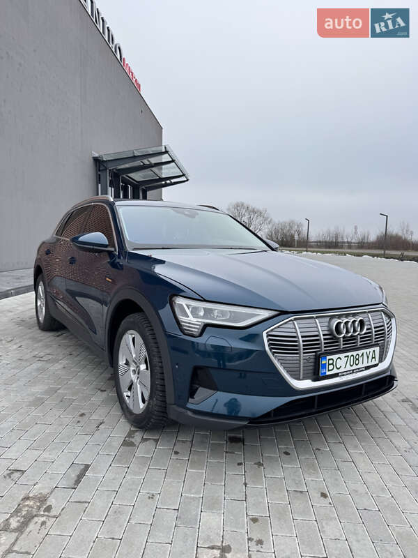 Audi e-tron 2019