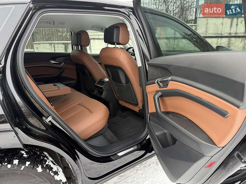 Внедорожник / Кроссовер Audi e-tron 2020 в Ровно