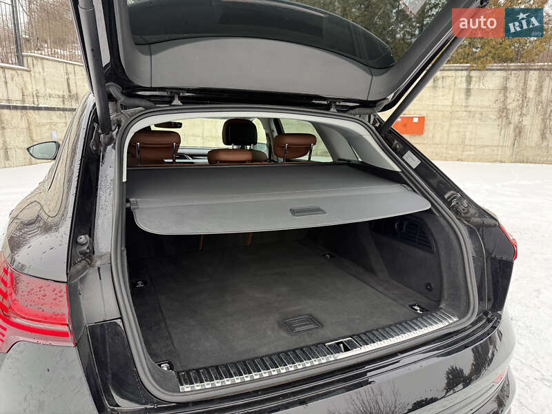 Внедорожник / Кроссовер Audi e-tron 2020 в Ровно