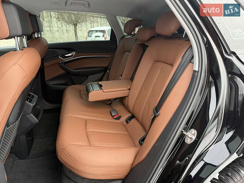 Внедорожник / Кроссовер Audi e-tron 2020 в Ровно