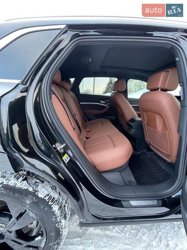 Внедорожник / Кроссовер Audi e-tron 2021 в Львове