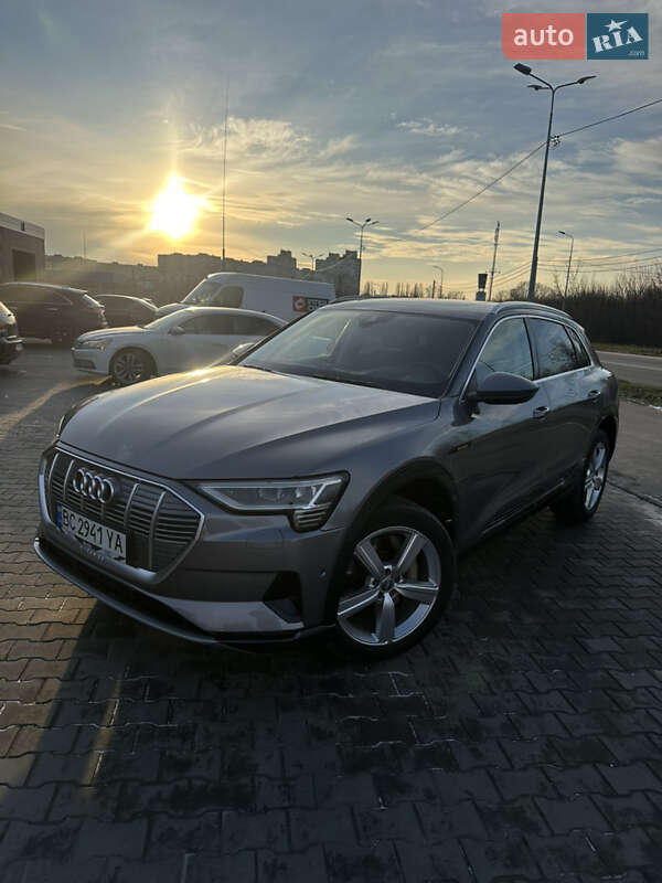 Внедорожник / Кроссовер Audi e-tron 2019 в Полтаве