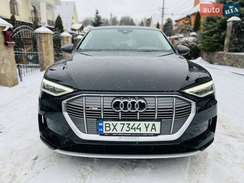 Внедорожник / Кроссовер Audi e-tron 2022 в Хмельницком