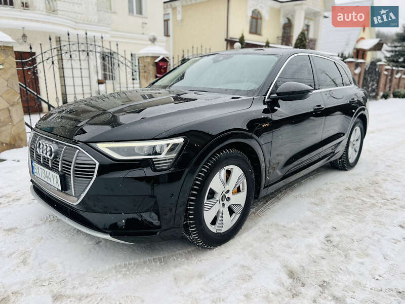 Внедорожник / Кроссовер Audi e-tron 2022 в Хмельницком