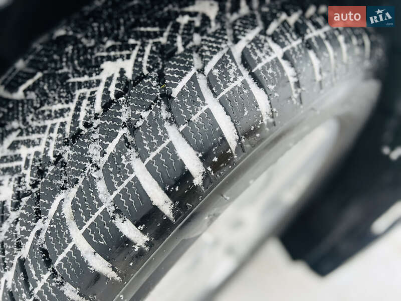 Внедорожник / Кроссовер Audi e-tron 2022 в Хмельницком