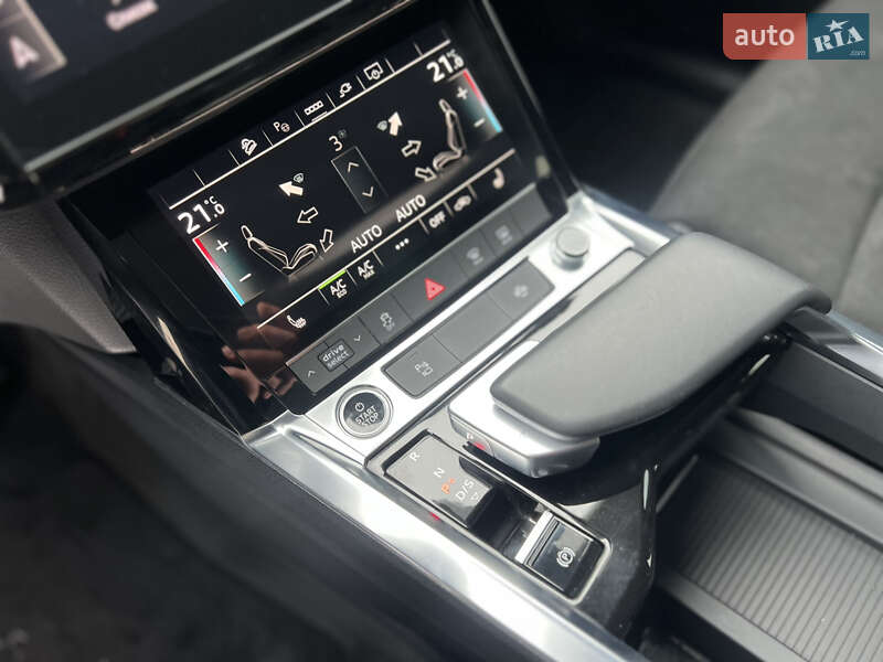 Внедорожник / Кроссовер Audi e-tron 2022 в Хмельницком