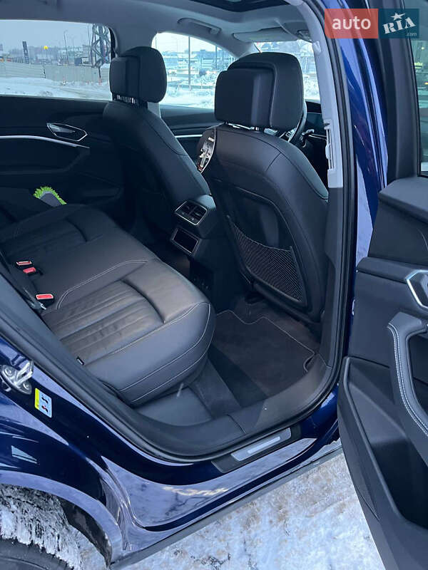 Внедорожник / Кроссовер Audi e-tron 2022 в Киеве фото 17 Внедорожник / Кроссовер Audi e-tron 2022 в Киеве