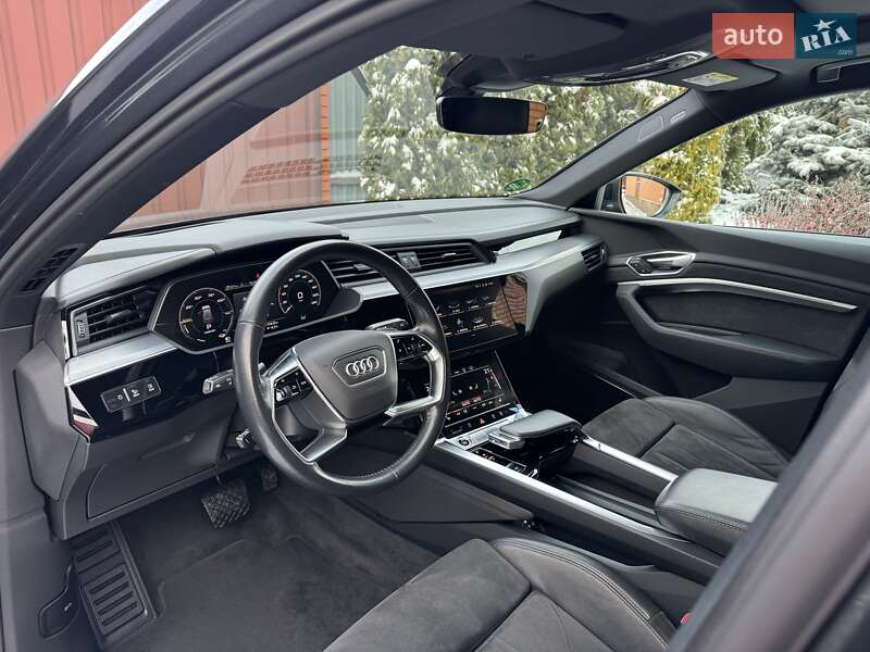 Внедорожник / Кроссовер Audi e-tron 2020 в Киеве