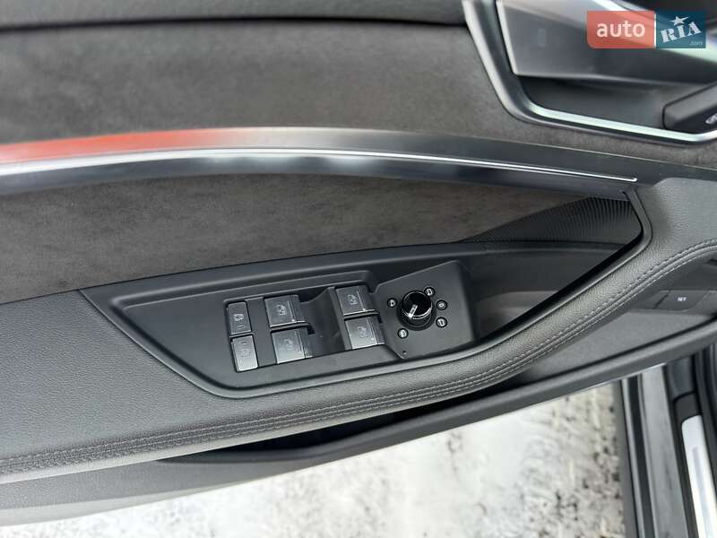 Внедорожник / Кроссовер Audi e-tron 2020 в Киеве