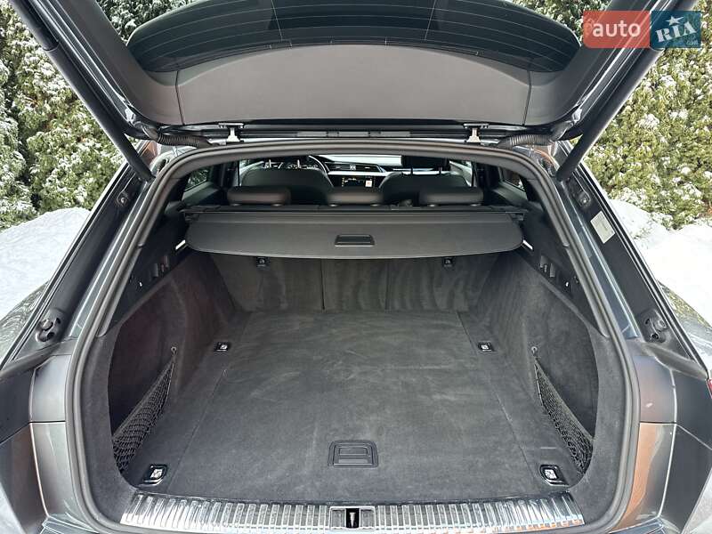 Внедорожник / Кроссовер Audi e-tron 2020 в Киеве