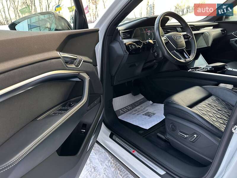 Внедорожник / Кроссовер Audi e-tron 2021 в Львове