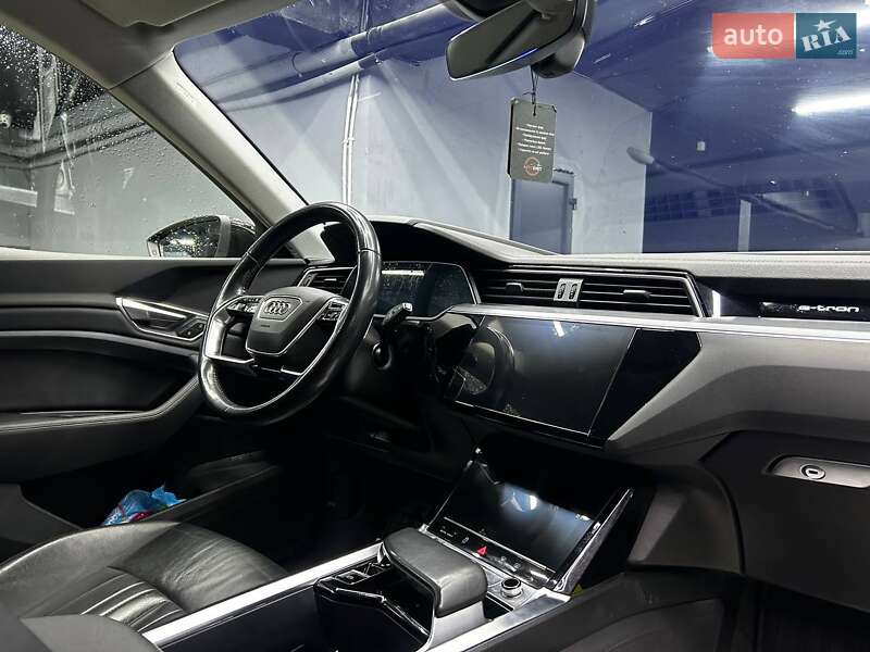 Внедорожник / Кроссовер Audi e-tron 2019 в Черновцах