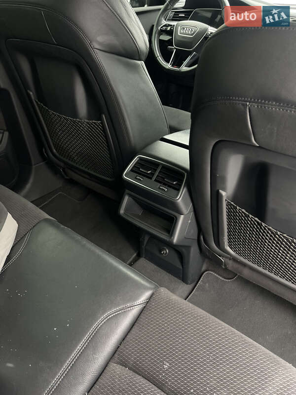 Внедорожник / Кроссовер Audi e-tron 2019 в Львове фото 8 Внедорожник / Кроссовер Audi e-tron 2019 в Львове