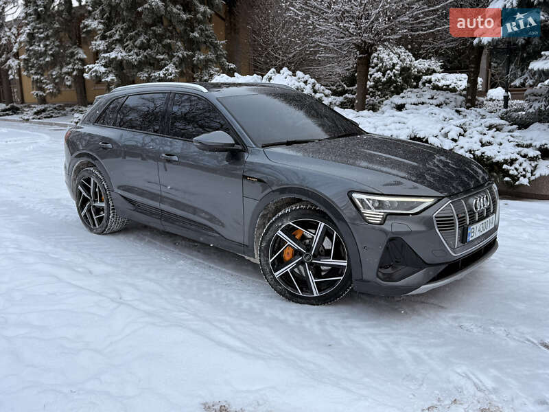 Внедорожник / Кроссовер Audi e-tron 2020 в Полтаве фото 2 Внедорожник / Кроссовер Audi e-tron 2020 в Полтаве