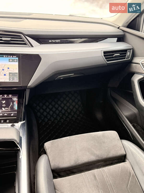 Внедорожник / Кроссовер Audi e-tron 2020 в Полтаве фото 26 Внедорожник / Кроссовер Audi e-tron 2020 в Полтаве