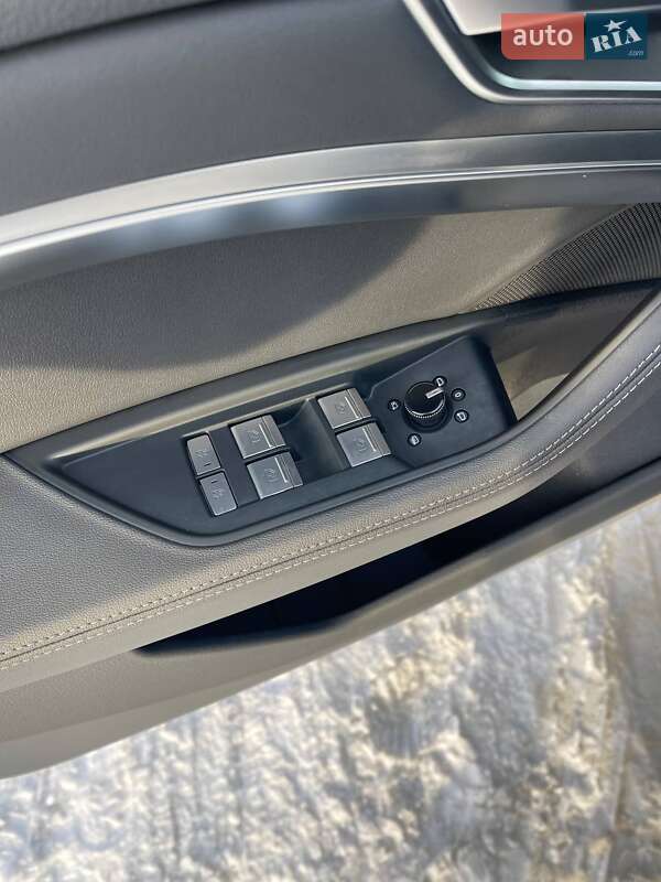 Внедорожник / Кроссовер Audi e-tron 2020 в Львове