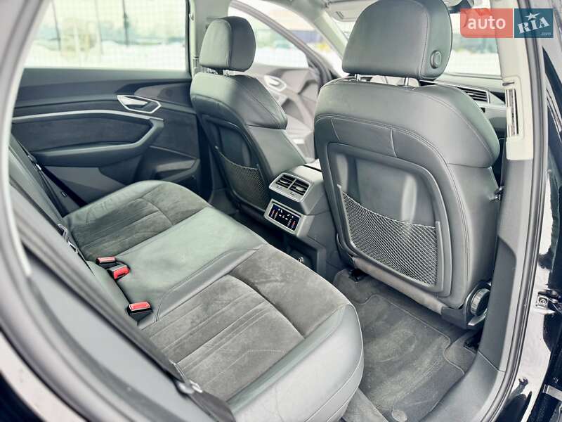 Внедорожник / Кроссовер Audi e-tron 2020 в Мукачево