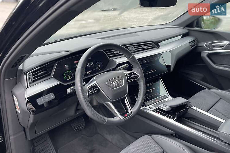 Внедорожник / Кроссовер Audi e-tron 2022 в Киеве