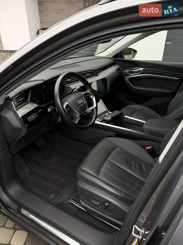 Внедорожник / Кроссовер Audi e-tron 2020 в Черкассах