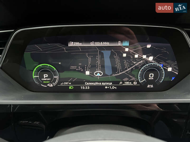 Позашляховик / Кросовер Audi e-tron 2022 в Хмельницькому