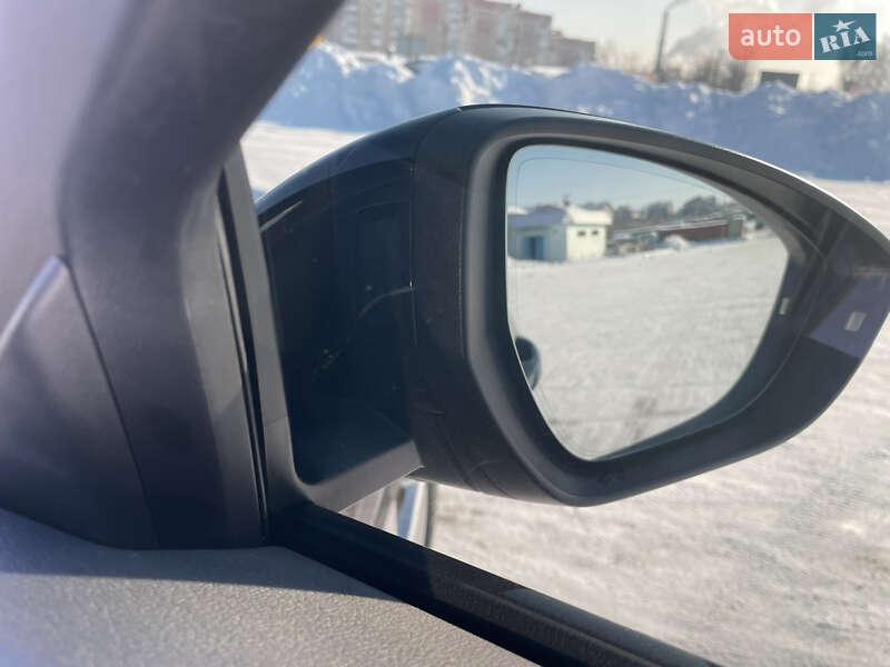 Внедорожник / Кроссовер Audi e-tron 2021 в Ровно