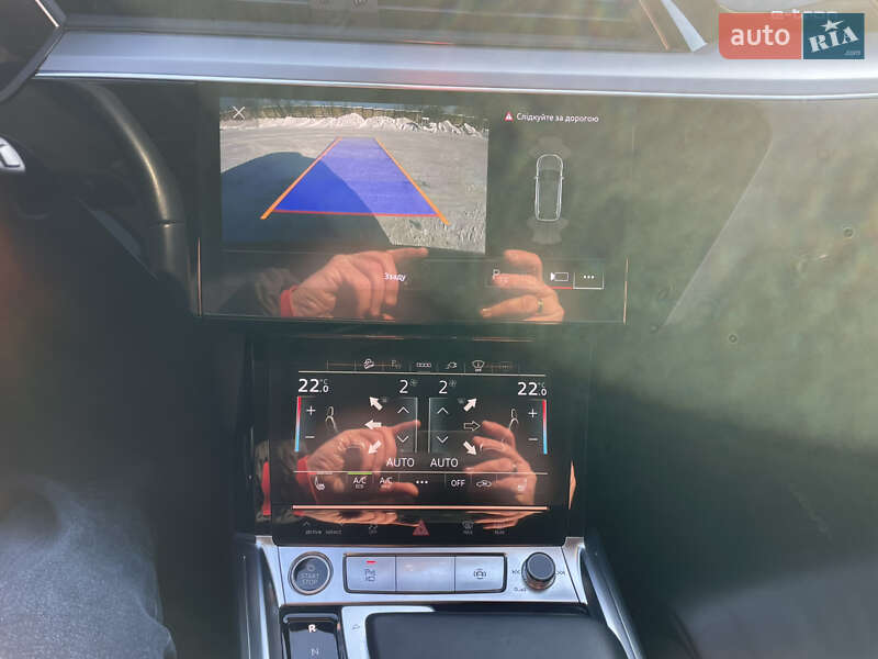 Внедорожник / Кроссовер Audi e-tron 2021 в Ровно