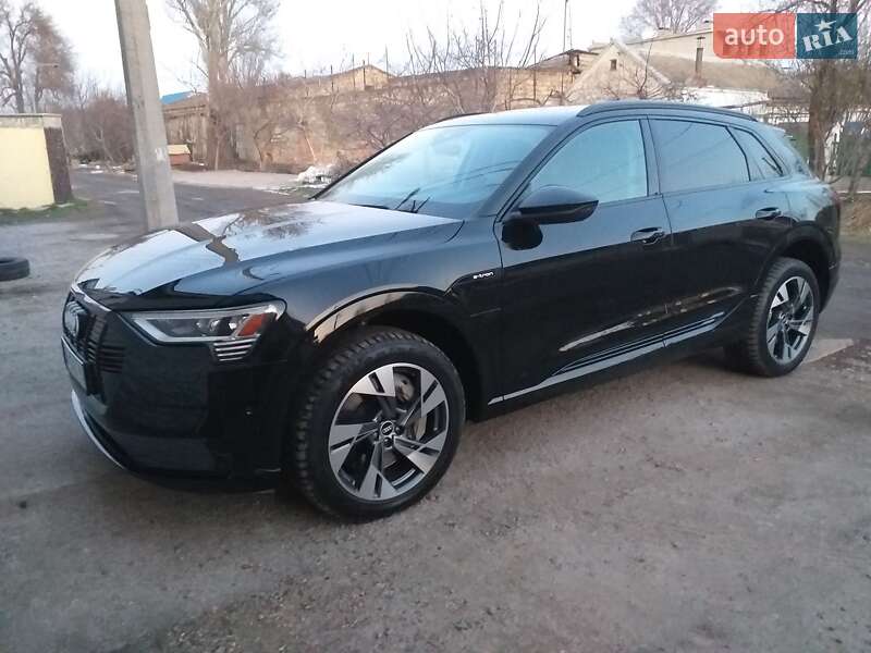 Внедорожник / Кроссовер Audi e-tron 2021 в Одессе фото Внедорожник / Кроссовер Audi e-tron 2021 в Одессе