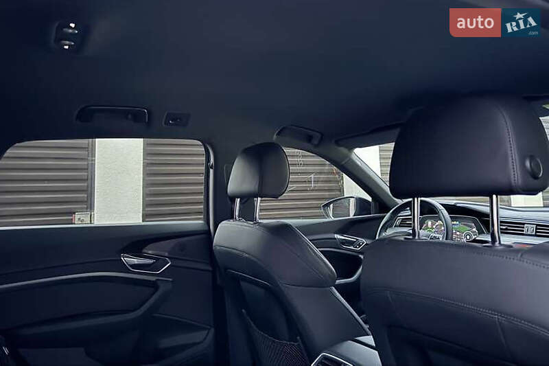 Внедорожник / Кроссовер Audi e-tron 2021 в Киеве фото 17 Внедорожник / Кроссовер Audi e-tron 2021 в Киеве